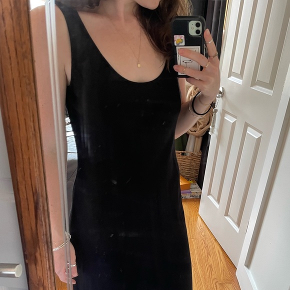 Vintage Black Silky Dress - Picture 2 of 5
